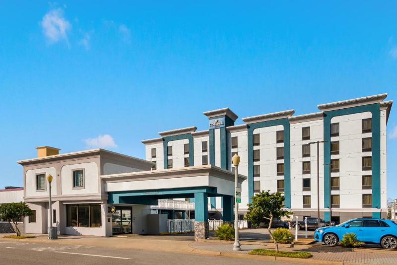 Garner Hotel Virginia Beach North By Ihg