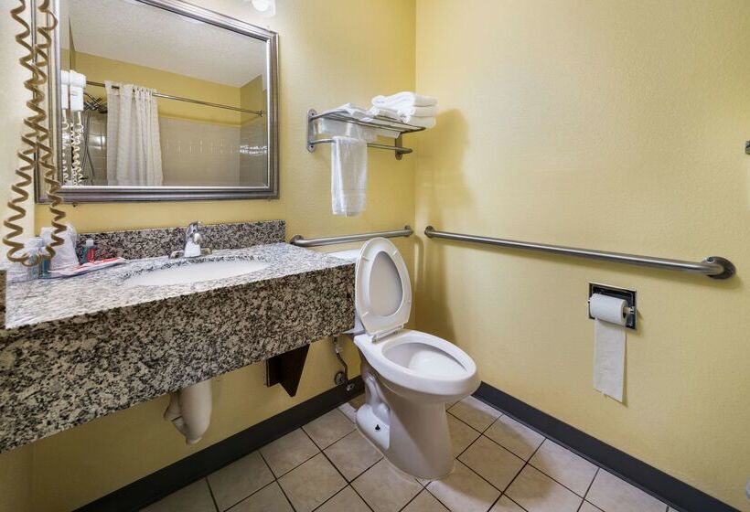 Отель Econo Lodge Spotsylvania Town Center