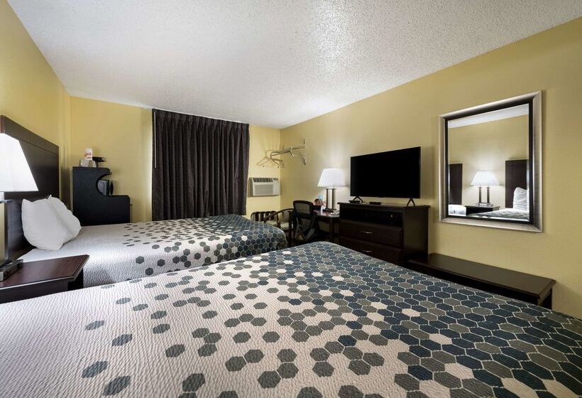 Отель Econo Lodge Spotsylvania Town Center