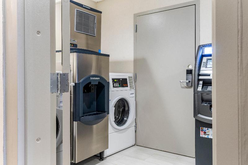 Holiday Inn Express Hotel & Suites Albuquerque Midtown, An Ihg