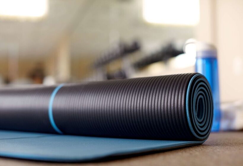 Отель Hyatt Place Charlotte Airport/lake Pointe