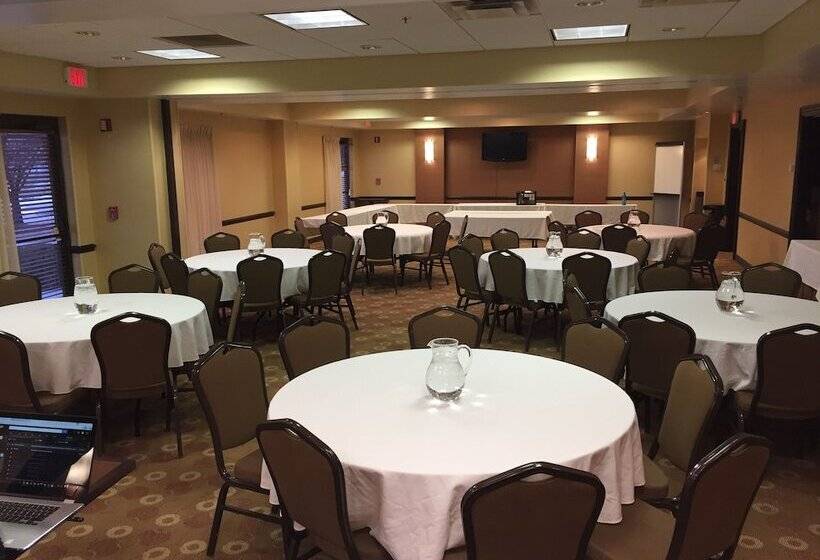 Отель Hyatt Place Colorado Springs Garden Of The Gods