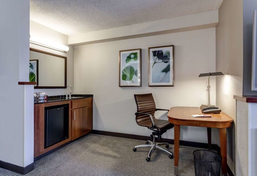 Отель Hyatt Place Tempe Phoenix Airport