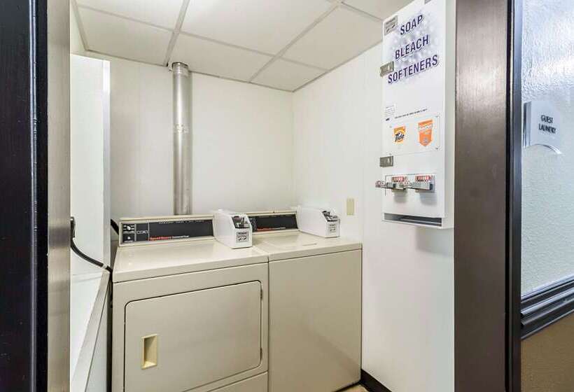 فندق Quality Inn & Suites Arden Hills   Saint Paul North