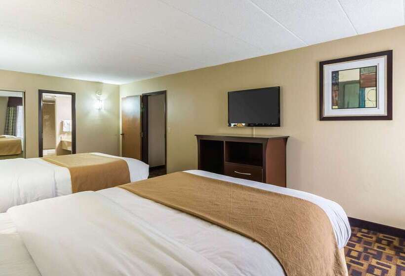 فندق Quality Inn & Suites Arden Hills   Saint Paul North