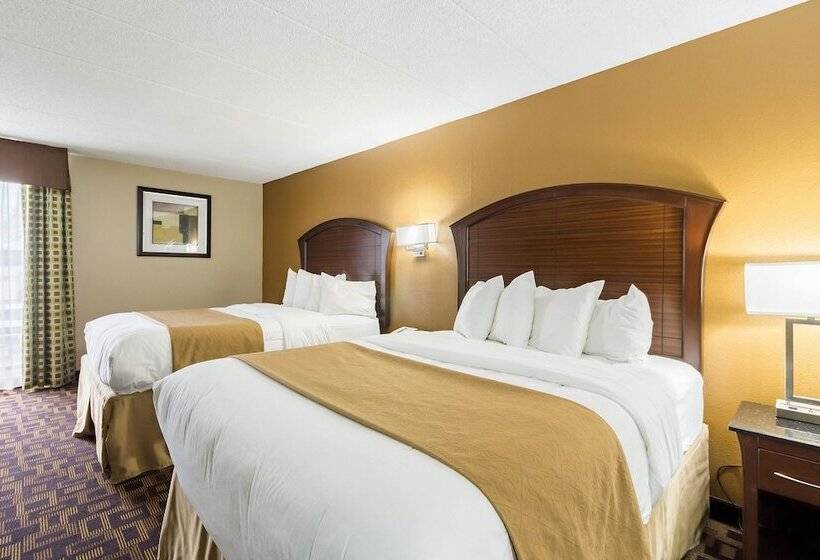 فندق Quality Inn & Suites Arden Hills   Saint Paul North