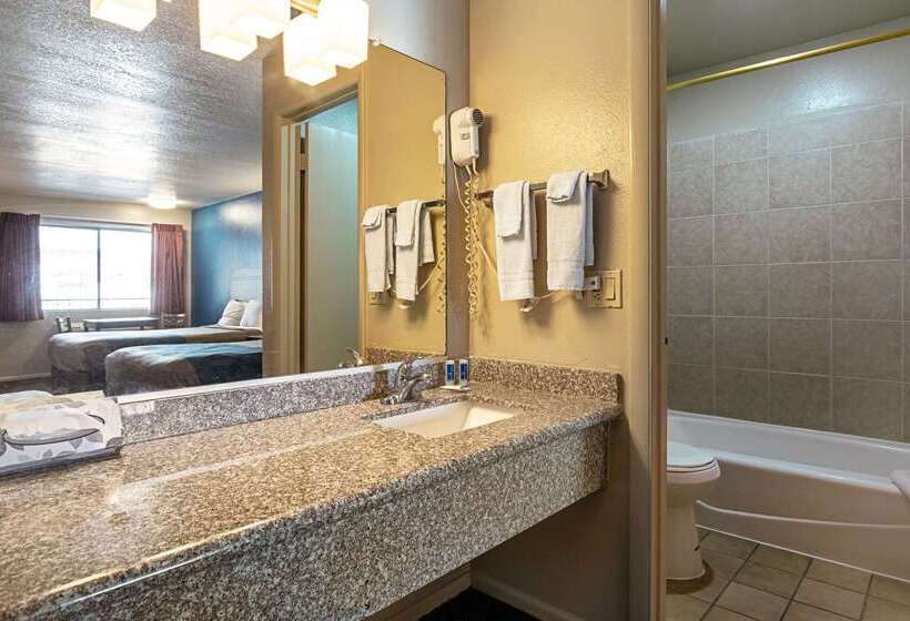 فندق Rodeway Inn St George North   Near Pioneer Park