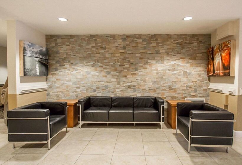 فندق Suburban Studios Melbourne Airport