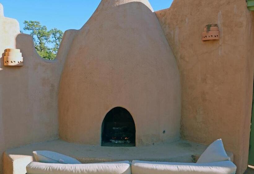 בית מלון כפרי Sugar Loaf Lodge