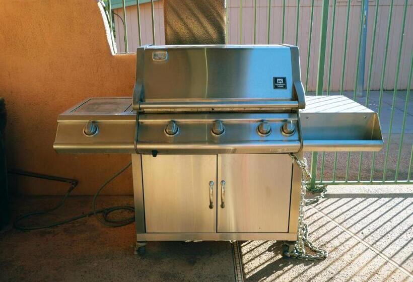 בית מלון כפרי Sugar Loaf Lodge