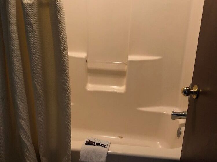 فندق Sumner Motor Inn