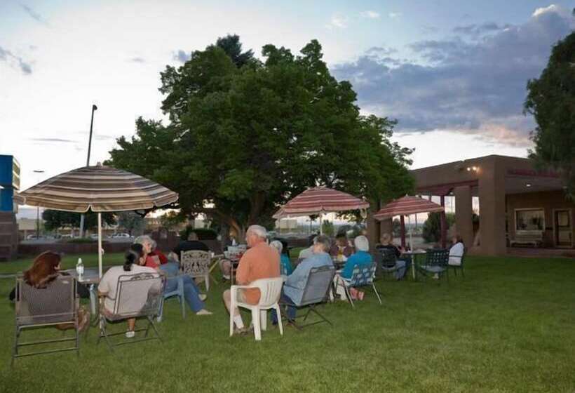 בית מלון כפרי Sun God Lodge