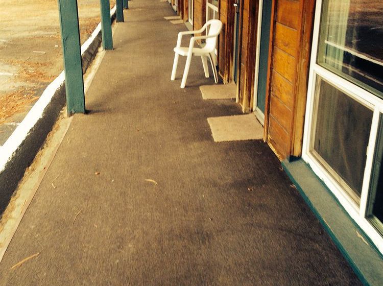 호텔 Sun 'N' Sand Lodge