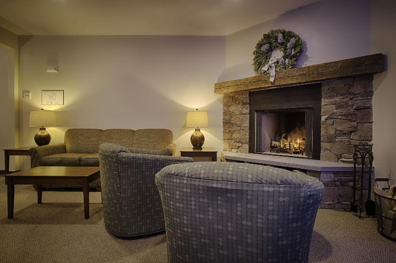 هتل Sun & Ski Inn And Suites