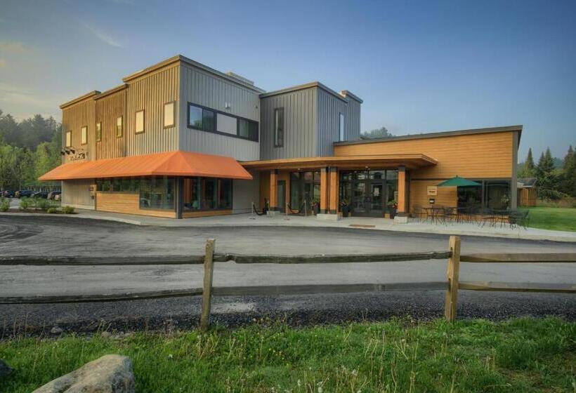 هتل Sun & Ski Inn And Suites