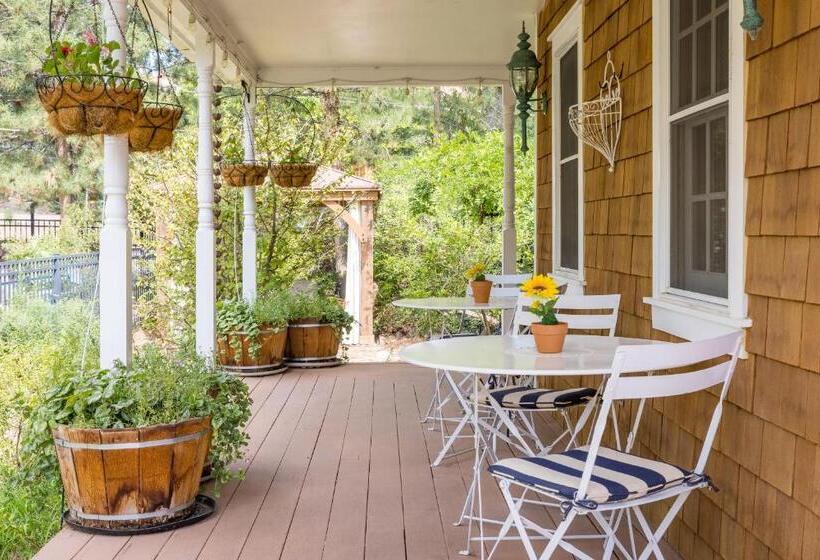 酒店 Sunflower Hill Inn