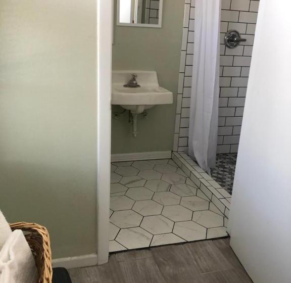 호텔 Sunset Inn And Suites