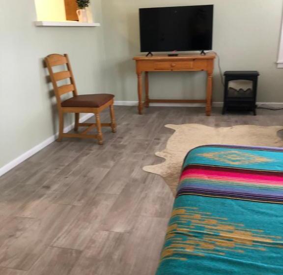 호텔 Sunset Inn And Suites