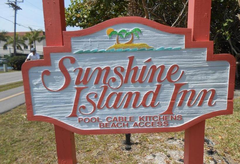 فندق Sunshine Island Inn   Adults Only