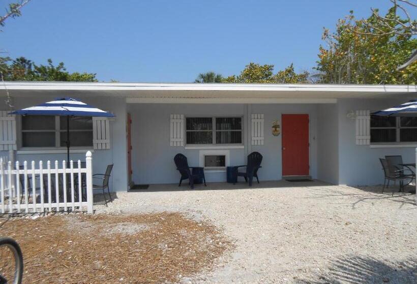 فندق Sunshine Island Inn   Adults Only