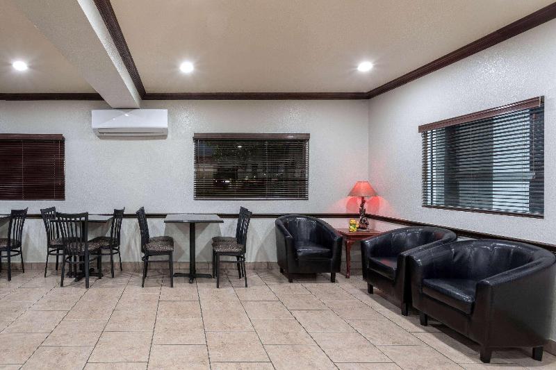 בית מלון כפרי Super 8 By Wyndham Amarillo Central Tx