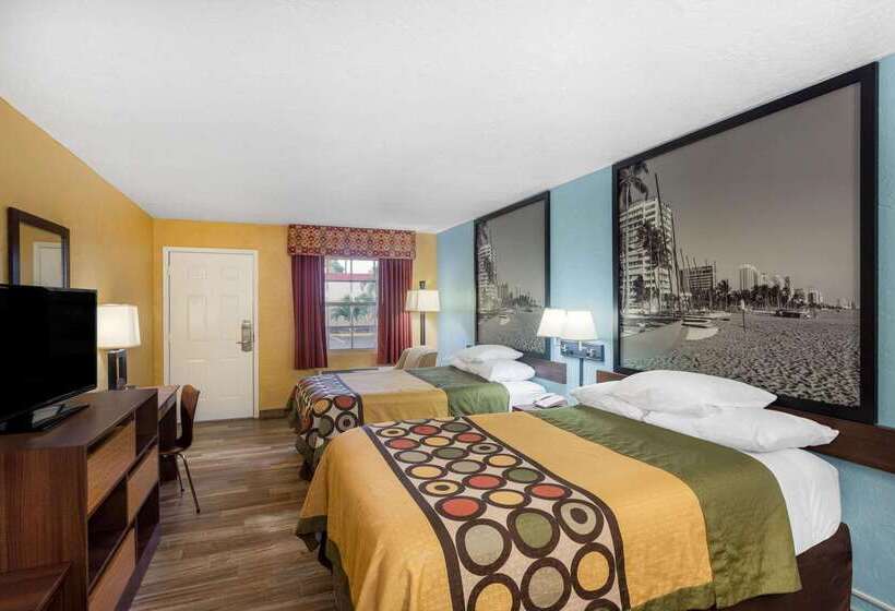 فندق Super 8 By Wyndham Bradenton Sarasota Area