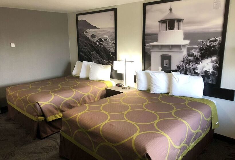 فندق Super 8 By Wyndham Eureka