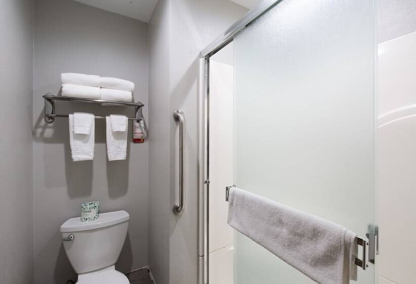 فندق Super 8 By Wyndham Eureka