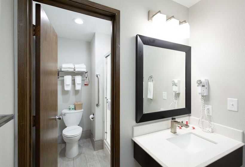 فندق Super 8 By Wyndham Eureka