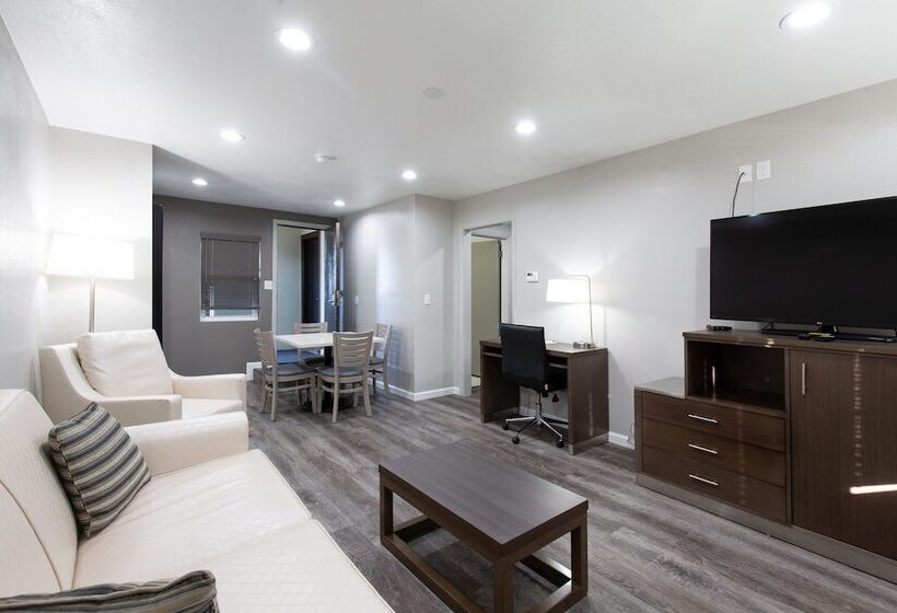 فندق Super 8 By Wyndham Eureka