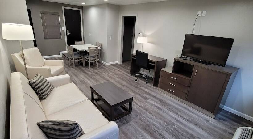 فندق Super 8 By Wyndham Eureka