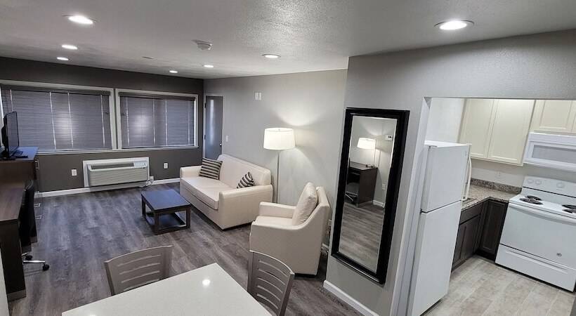 فندق Super 8 By Wyndham Eureka