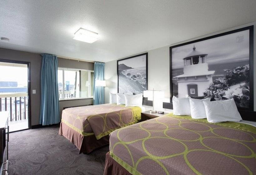 فندق Super 8 By Wyndham Eureka