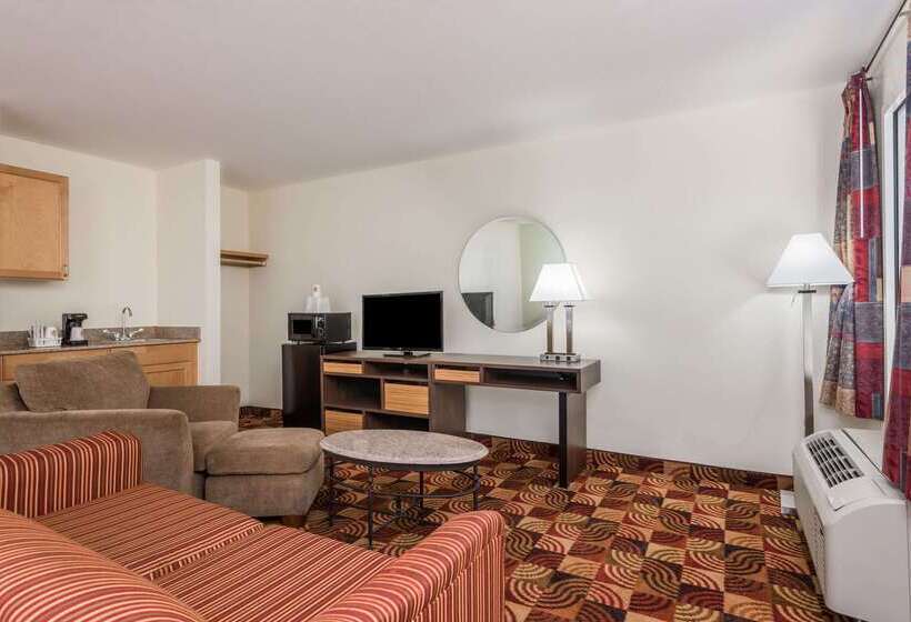 בית מלון כפרי Super 8 By Wyndham Fayetteville