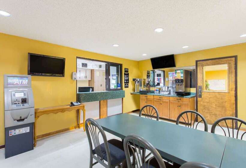 酒店 Super 8 By Wyndham Greensboro/coliseum/conv