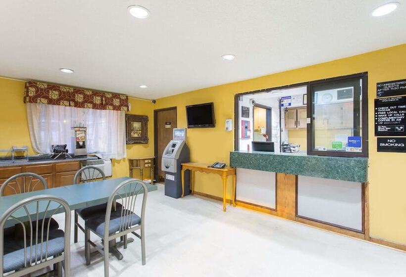 酒店 Super 8 By Wyndham Greensboro/coliseum/conv