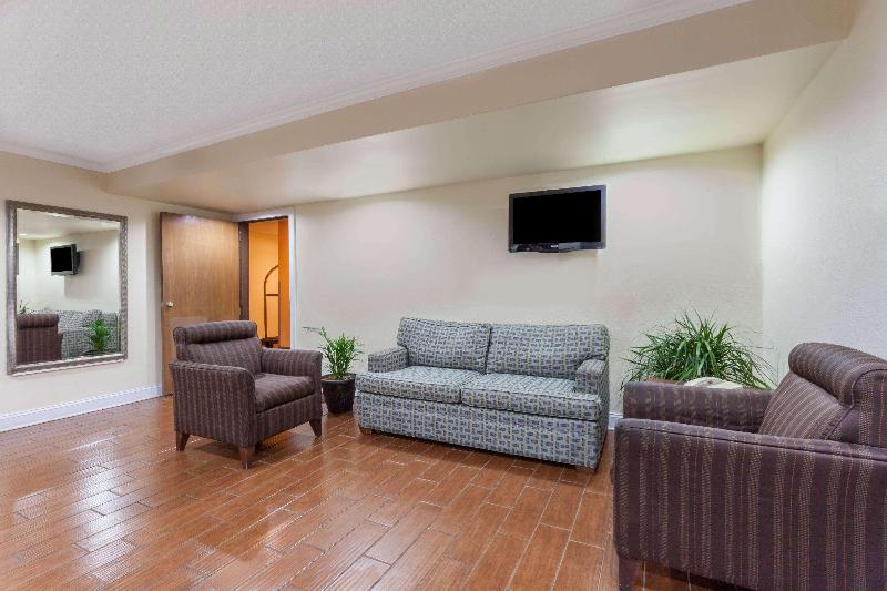 בית מלון כפרי Super 8 By Wyndham Lexington Hamburg Area