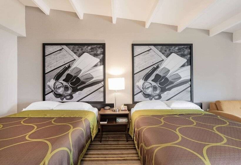 فندق Super 8 By Wyndham Melbourne