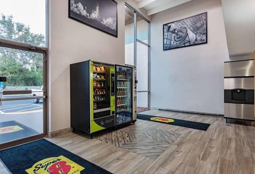 فندق Super 8 By Wyndham Melbourne