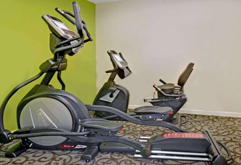 酒店 Super 8 By Wyndham Ogden