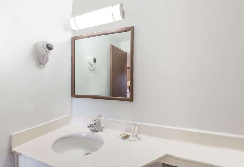 호텔 Super 8 By Wyndham Old Saybrook