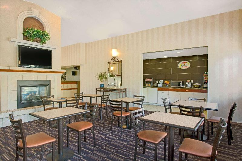 בית מלון כפרי Royal Inn Airport Salt Lake City
