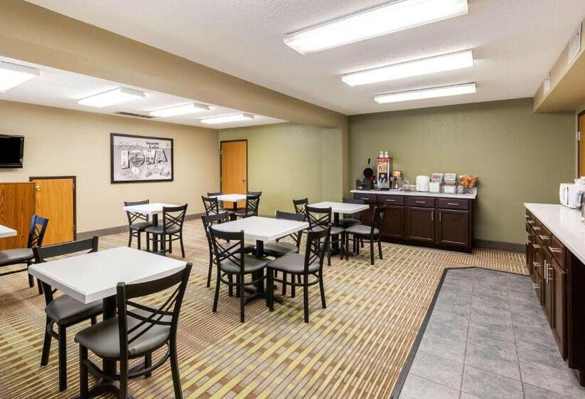 בית מלון כפרי Super 8 By Wyndham Storm Lake