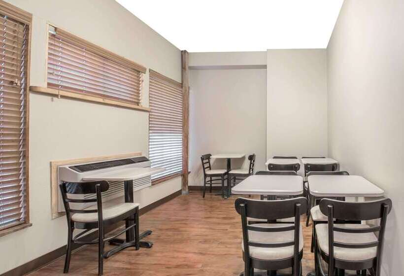 호텔 Super 8 By Wyndham Taos