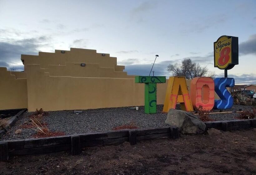 호텔 Super 8 By Wyndham Taos