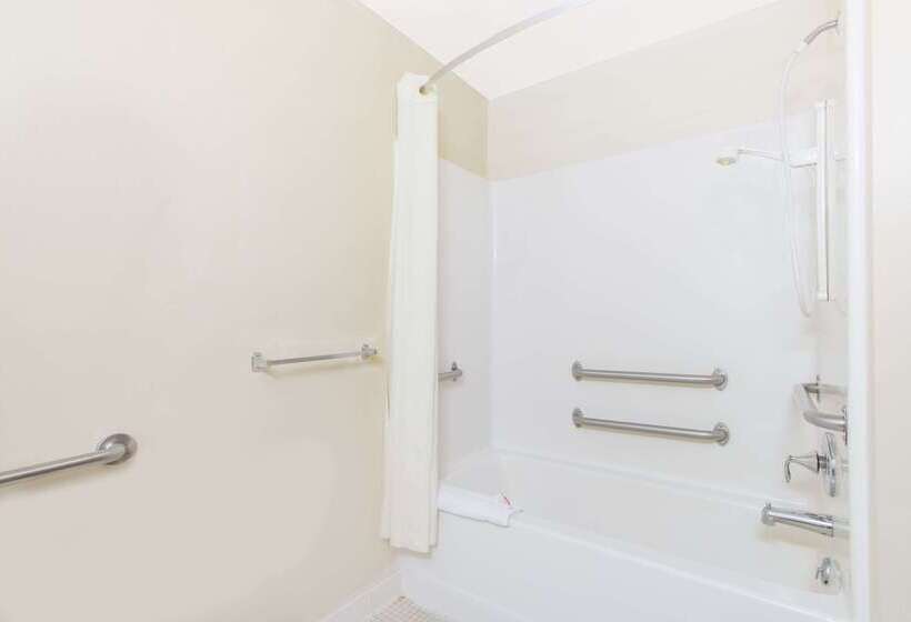 בית מלון כפרי Super 8 By Wyndham Webster/rochester