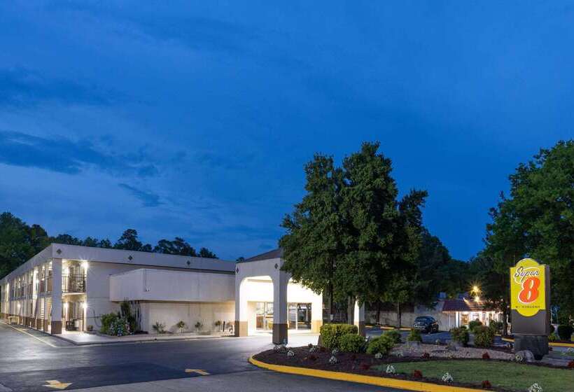 호텔 Super 8 By Wyndham Williamsburg/historic Area