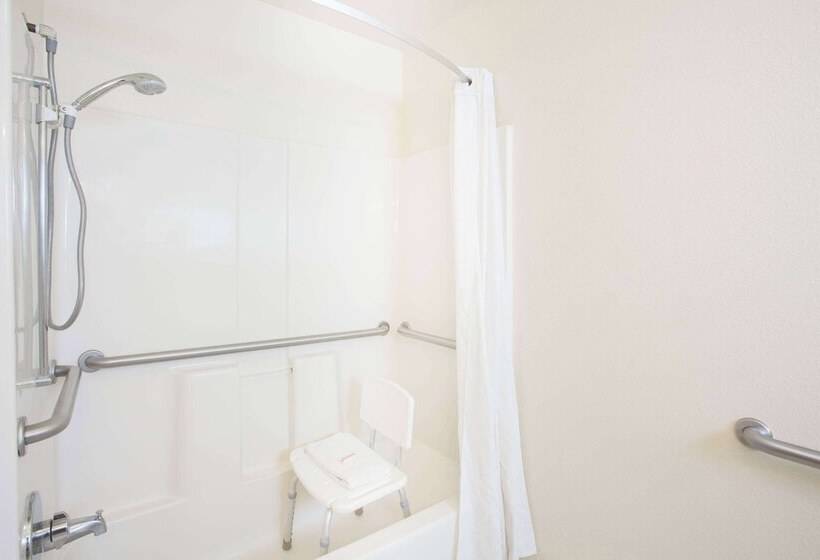 فندق Super 8 By Wyndham Yuma