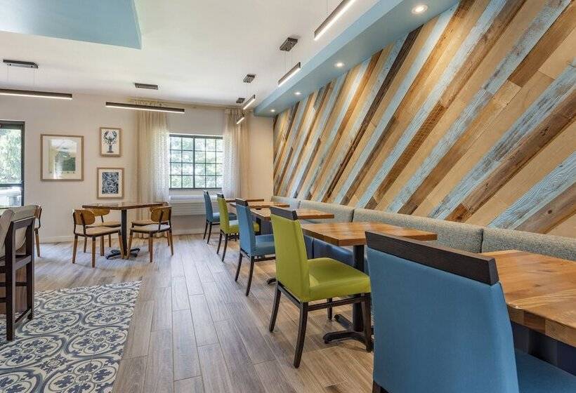 The Freeport Hotel, Ascend Hotel Collection