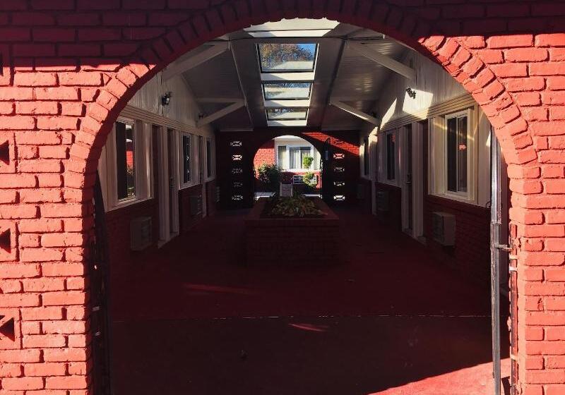 فندق Travelodge By Wyndham Bay Shore Long Island